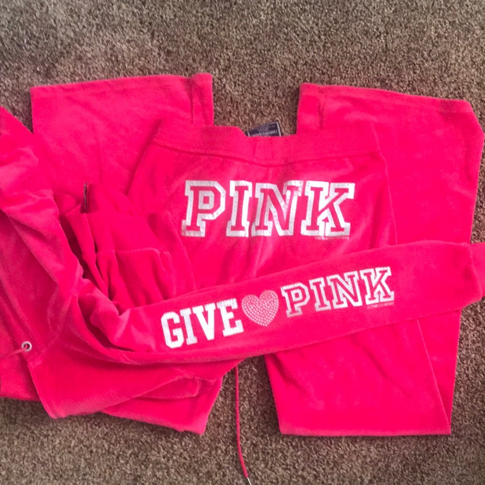 Victoria’s Secret velour Sweatsuit 💕